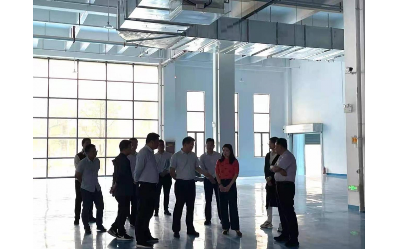 高新園區管委會書記胡振群一行調研壹創科技